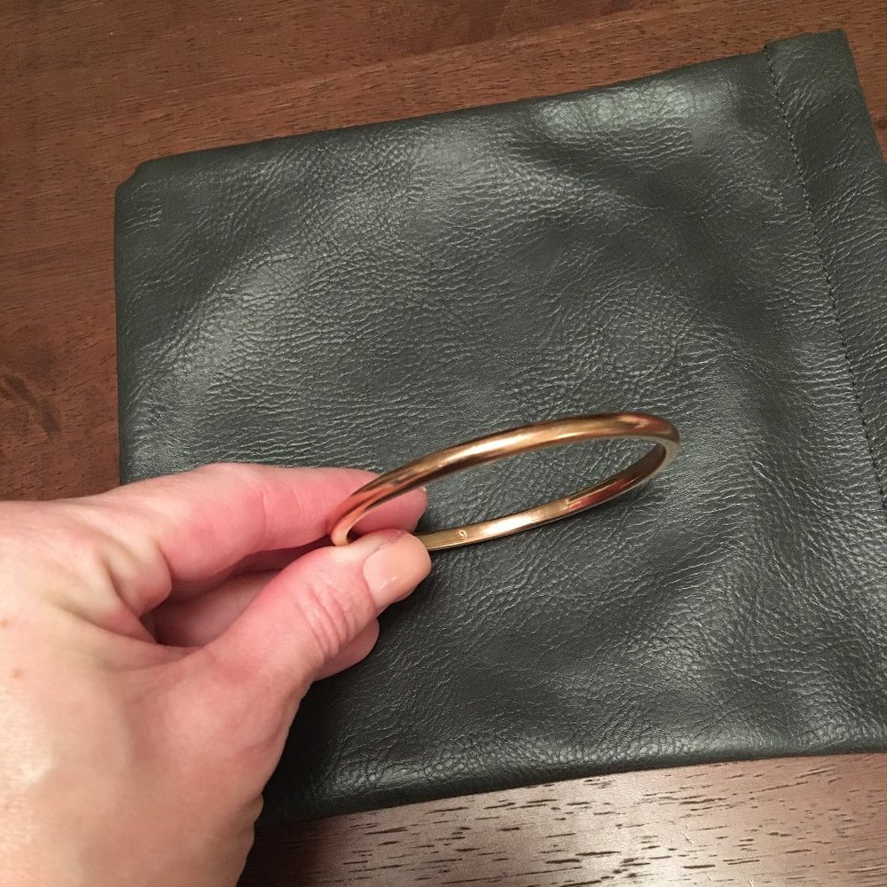 rose 14kt gold bangle